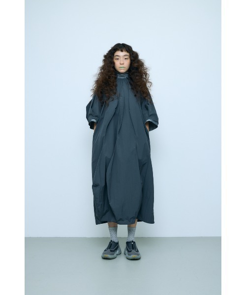 nagonstans（ナゴンスタンス）の「flow dress（ワンピース・レディース・ダークグレー/ブラック・SMALL/MEDIUM）」の3枚目の写真
