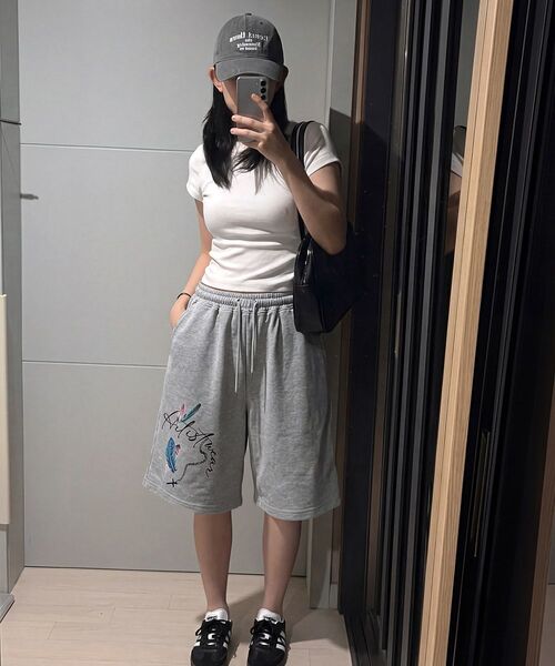 ARTISTWEAR（アーティストウェア）の「[ATW] フェザークロスバミューダパンツ - 2COLOR（その他パンツ・レディース・グレー/ブラック・MEDIUM/LARGE/X-LARGE/4XL）」の16枚目の写真