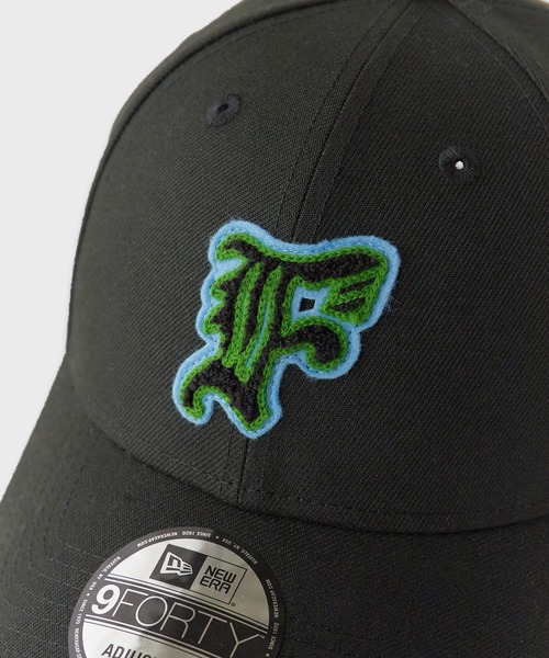 FACETASM(ファセッタズム)の「FACETASM × NEW ERA 別注 LOGO CAP 9FORTY / MYK-CAP-02(キャップ・メンズ・ブラック・FREE)」の5枚目の写真