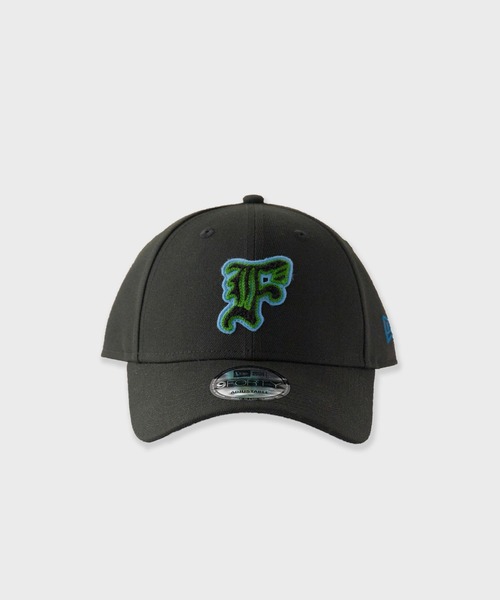 FACETASM(ファセッタズム)の「FACETASM × NEW ERA 別注 LOGO CAP 9FORTY / MYK-CAP-02(キャップ・メンズ・ブラック・FREE)」の2枚目の写真