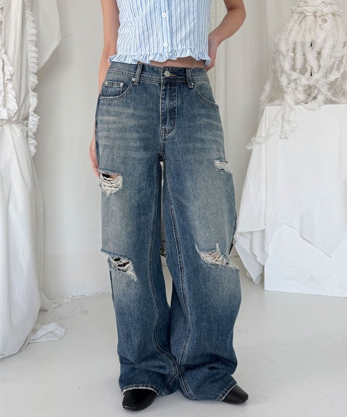 4INT.(フォイント)の「ダメージ ウォッシュド デニム ワイド パンツ(デニムパンツ・レディース・ブルー・L/M/S)」の1枚目の写真