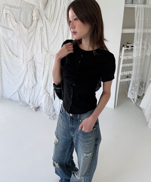 4INT.(フォイント)の「ダメージ ウォッシュド デニム ワイド パンツ(デニムパンツ・レディース・ブルー・L/M/S)」の6枚目の写真