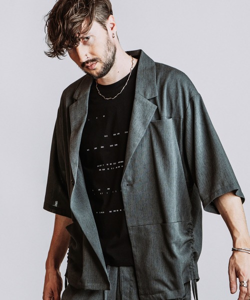 NO ID.(ノーアイディ)の「【NO ID.】Drawstring Half Sleeve 1B Jacket / ドローストリングス ハーフスリーブ 1B ジャケット(テーラードジャケット・メンズ・ダークグレー/グレー/ブラック・ONE SIZE)」の3枚目の写真
