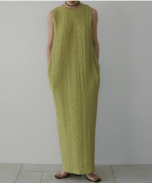 anuke(アンヌーク)の「Sleeveless Shirring Onepiece(ワンピース・レディース・ブラウン/ライトグリーン/ブラック・36inch/38inch)」の3枚目の写真