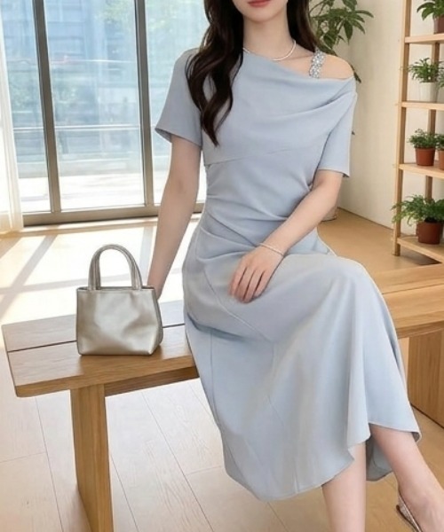 AMAJI(アマジ)の「オフショルダー ウエストマーク ワンピース(ワンピース・レディース・ライトブルー・SMALL/MEDIUM/LARGE/X-LARGE)」の2枚目の写真