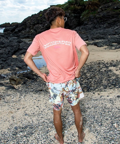 Quiksilver(クイックシルバー)の「QUIKSILVER メンズ URBAN LOGO SS 半袖Tシャツ 速乾 UPF50+ ドライタッチ【2026年夏モデル】(Tシャツ/カットソー・メンズ・ホワイト/ブラック/ピンク・X-LARGE/LARGE/MEDIUM)」の11枚目の写真
