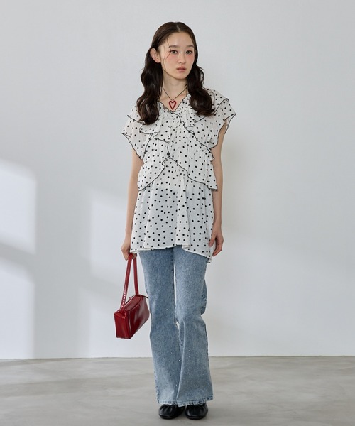 P.V.T(ピーブイティー)の「クロスドット柄チュニックBL(シャツ/ブラウス・レディース・ベージュ/ホワイト/モカ・M)」の7枚目の写真