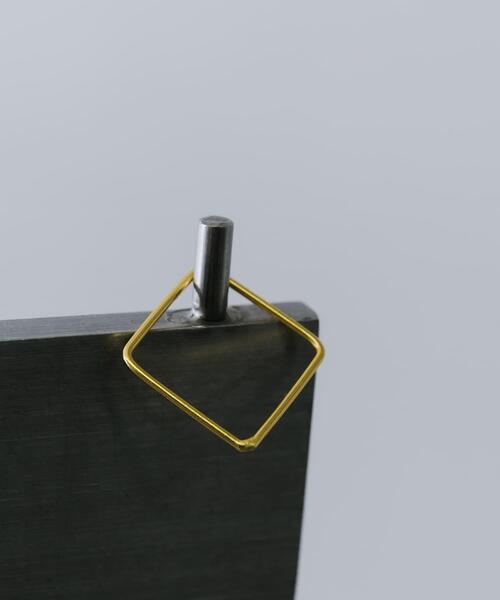 SMELLY(スメリー)の「SMELLY so’ slender square ring(リング・レディース・ゴールド・10)」の11枚目の写真