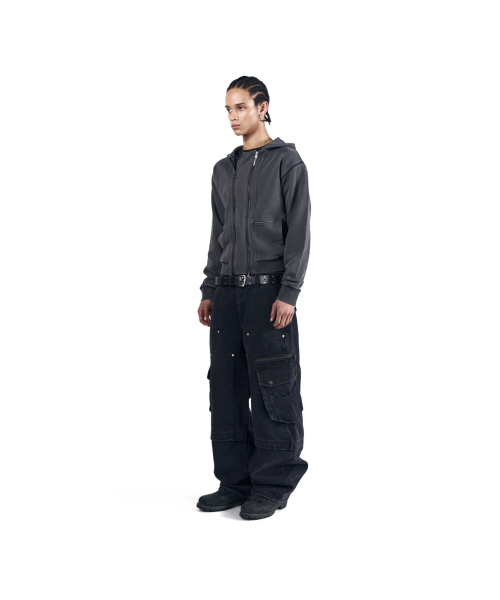 AAKAM(アーカム)の「Knee Incision Zippered Cargo Pants (Black)(その他パンツ・レディース・その他・1/2)」の12枚目の写真