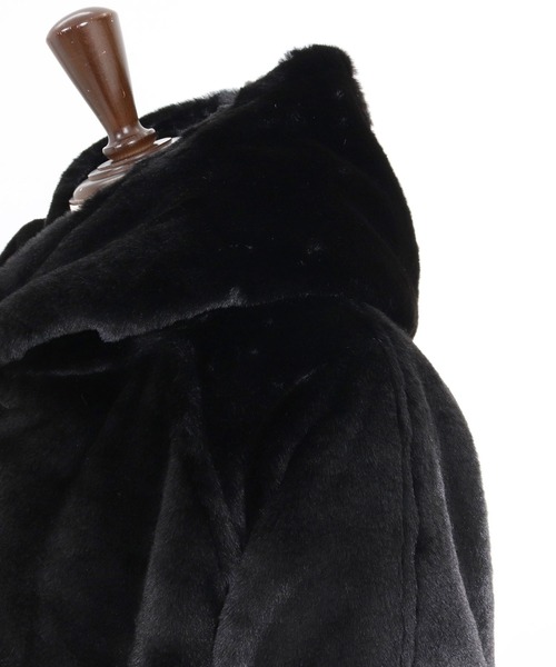 CAMBIO(カンビオ)の「mj11656- Short Fake Fur Hooded Poncho フードポンチョ(MIU-262-003)(その他アウター・メンズ・ブラック/チャコール・L/M/S)」の17枚目の写真