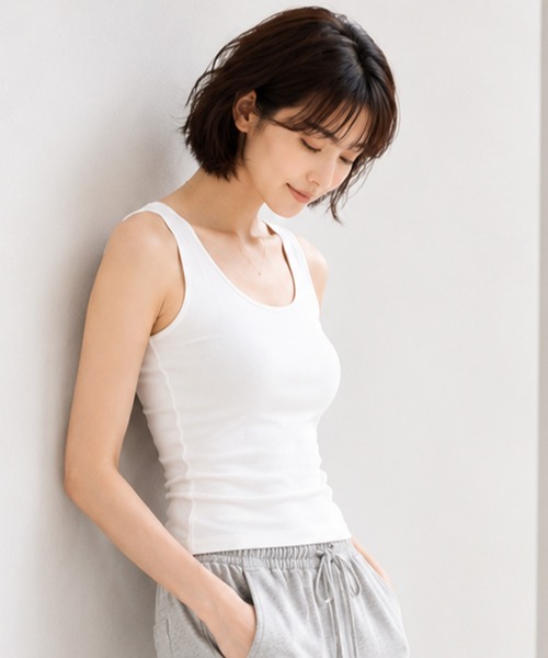 by LEGNA(バイレグナ)の「吸汗速乾カップ付きタンクトップ(タンクトップ・レディース・グレー/ベージュ/グレイッシュベージュ/ブラック/ホワイト・MEDIUM/XX-LARGE/X-LARGE/LARGE)」の7枚目の写真