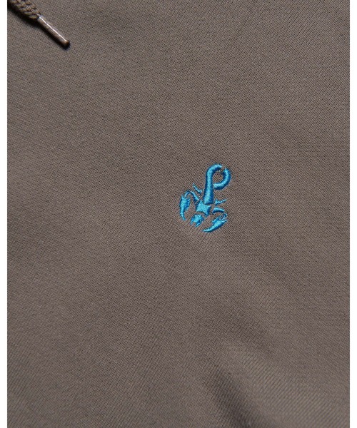 SOPHNET.（ソフネット）の「SCORPION WIDE SWEAT HOODIE（パーカー・メンズ・ブラック/グレー/ピンク・2/5/1/4/3）」の6枚目の写真