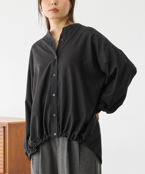 LAVEANGE(ラビアンジェ)の「裾ドロストバンドカラーブラウス|長袖/ギャザー/ゆったり/体型カバー/シャツ(シャツ/ブラウス・レディース・ブラウン/ブラック・4L/3L/LL/M/5L)」の20枚目の写真