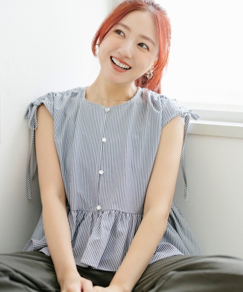 coca(coca)(コカ)の「【伊藤千晃様着用】\速乾/サッカーギャザーブラウス(シャツ/ブラウス・レディース・ブルー/ブラック・L/M)」の7枚目の写真