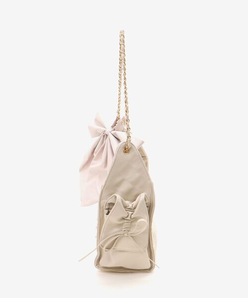 MAJESTIC LEGON(マジェスティックレゴン)の「2WAYリボンキルティングバッグ(ショルダーバッグ・レディース・アイボリー/ブラック・FREE)」の19枚目の写真