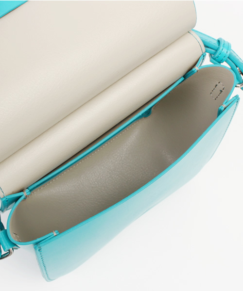 YAHKI（ヤーキ）の「YAHKI(ヤーキ)ミニポシェット（ショルダーバッグ・レディース・ブラック/ホワイト/ブルー・FREE）」の5枚目の写真