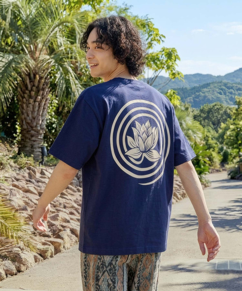 ZIP FIVE(ジップファイブ)の「エスニック Tシャツ ハス(蓮)(Tシャツ/カットソー・メンズ・ネイビー系/カーキ系/ホワイト/ブラック/ベージュ/キナリ/ブラウン/スミクロ・MEDIUM/LARGE/X-LARGE)」の8枚目の写真