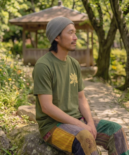 ZIP FIVE(ジップファイブ)の「エスニック Tシャツ ハス(蓮)(Tシャツ/カットソー・メンズ・ネイビー系/カーキ系/ホワイト/ブラック/ベージュ/キナリ/ブラウン/スミクロ・MEDIUM/LARGE/X-LARGE)」の21枚目の写真