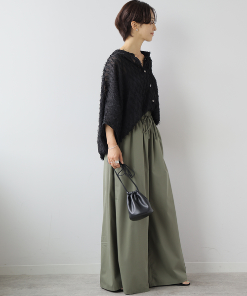 JOURNAL STANDARD relume(ジャーナルスタンダード レリューム)の「シアーカットジャガードポンチョシャツ(シャツ/ブラウス・レディース・ベージュ/ブラック・FREE)」の16枚目の写真