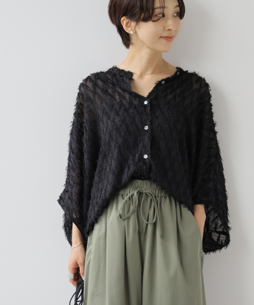 JOURNAL STANDARD relume(ジャーナルスタンダード レリューム)の「シアーカットジャガードポンチョシャツ(シャツ/ブラウス・レディース・ベージュ/ブラック・FREE)」の10枚目の写真