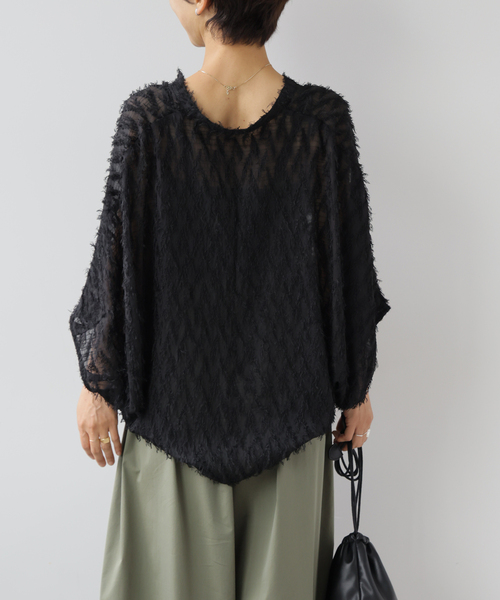 JOURNAL STANDARD relume(ジャーナルスタンダード レリューム)の「シアーカットジャガードポンチョシャツ(シャツ/ブラウス・レディース・ベージュ/ブラック・FREE)」の13枚目の写真