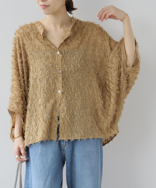 JOURNAL STANDARD relume(ジャーナルスタンダード レリューム)の「シアーカットジャガードポンチョシャツ(シャツ/ブラウス・レディース・ベージュ/ブラック・FREE)」の7枚目の写真