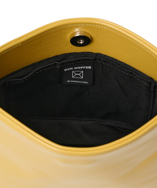 DER KOFFER（デルコッファー）の「CANDY ENAMEL [YELLOW]（ショルダーバッグ・レディース・その他・FREE）」の4枚目の写真