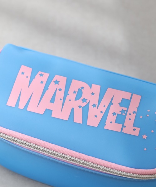 MARVEL(マーベル)の「MARVEL マーベルフルオープンポーチ シリコン(ポーチ・レディース・ブラック/ブルー・FREE)」の5枚目の写真