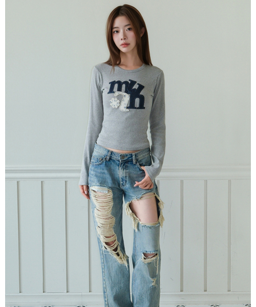 muahmuah（ムーアムーア）の「Aフラワーアップリケパッチ 長袖Tシャツ [グレー]（Tシャツ/カットソー・レディース・その他・FREE）」の4枚目の写真