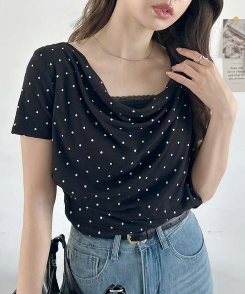 TREOVER（トレオーバー）の「上品なドレープが目を惹くドット柄トップス（Tシャツ/カットソー・レディース・オフホワイト/ブラック/杢グレー・FREE）」の2枚目の写真