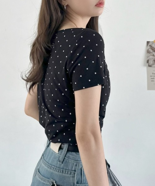 TREOVER（トレオーバー）の「上品なドレープが目を惹くドット柄トップス（Tシャツ/カットソー・レディース・オフホワイト/ブラック/杢グレー・FREE）」の9枚目の写真
