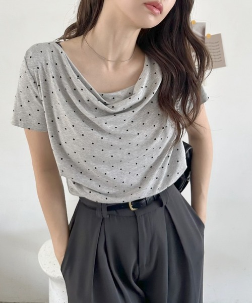 TREOVER（トレオーバー）の「上品なドレープが目を惹くドット柄トップス（Tシャツ/カットソー・レディース・オフホワイト/ブラック/杢グレー・FREE）」の12枚目の写真