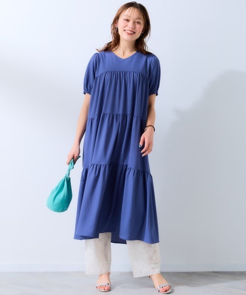 SMILE LAND（スマイルランド）の「＜大きいサイズ＞ 美ラクRUタッチティアードワンピース（接触冷感・UVカット）（ワンピース・レディース・グレイッシュブルー・L/LL/3L/4L/5L）」の11枚目の写真