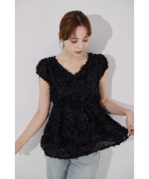 tocco closet(トッコ クローゼット)の「後ろリボン付き立体フラワーペプラムチュニック(シャツ/ブラウス・レディース・アイボリー/ブラック・M)」の22枚目の写真
