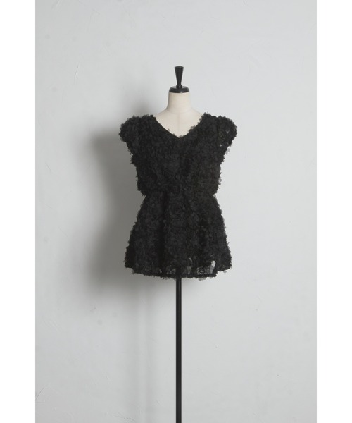 tocco closet(トッコ クローゼット)の「後ろリボン付き立体フラワーペプラムチュニック(シャツ/ブラウス・レディース・アイボリー/ブラック・M)」の17枚目の写真