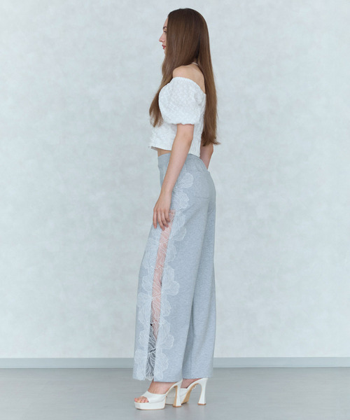 ROYAL PARTY(ロイヤルパーティー)の「モチーフレースカットワイドパンツ(その他パンツ・レディース・ブラック/グレー/オフホワイト・FREE)」の12枚目の写真