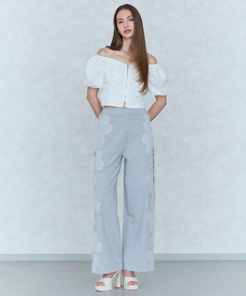 ROYAL PARTY(ロイヤルパーティー)の「モチーフレースカットワイドパンツ(その他パンツ・レディース・ブラック/グレー/オフホワイト・FREE)」の13枚目の写真
