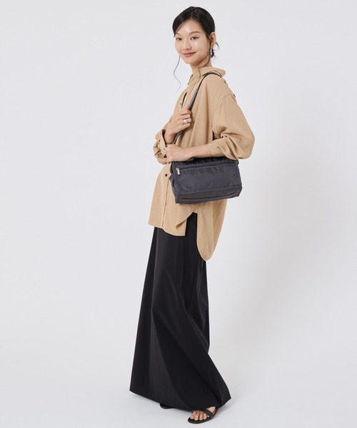 LeSportsac（レスポートサック）の「MINI DUFFEL CROSSBODY サンダー（ショルダーバッグ・レディース・グレー・FREE）」の3枚目の写真