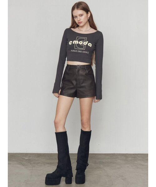 EMODA（エモダ）の「ロゴプリントクロップトップ（Tシャツ/カットソー・レディース・ブルー/ホワイト/ブラック/グレー・FREE）」の20枚目の写真