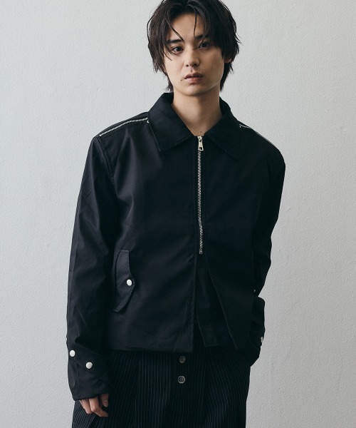 Shoowtime(ショウタイム)の「Minimal Stand Collar Half-Zip Short Blouson / ミニマルスタンドカラーハーフジップショートブルゾン(ブルゾン・メンズ・ブラック・X-LARGE/LARGE/MEDIUM)」の11枚目の写真