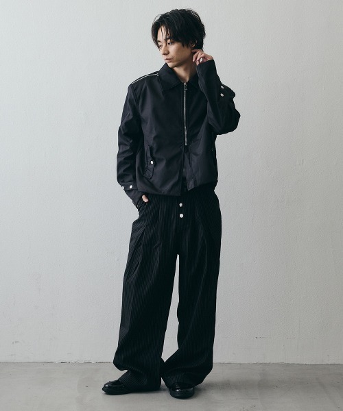 Shoowtime(ショウタイム)の「Minimal Stand Collar Half-Zip Short Blouson / ミニマルスタンドカラーハーフジップショートブルゾン(ブルゾン・メンズ・ブラック・X-LARGE/LARGE/MEDIUM)」の10枚目の写真