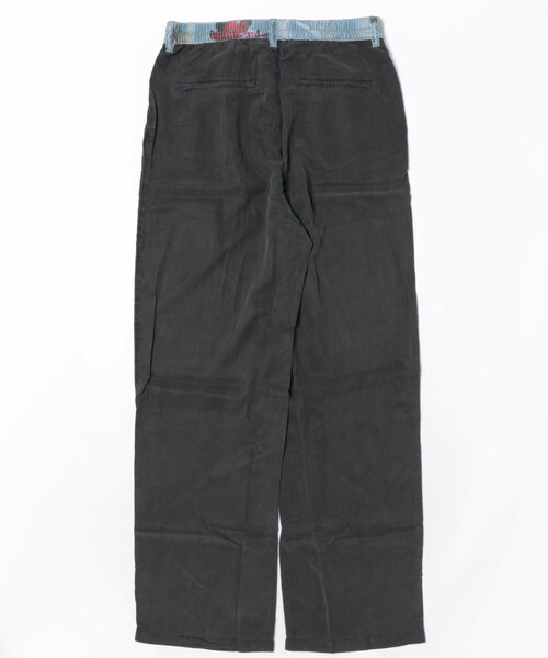 Desigual(デシグアル)の「Two-tone denim waist straight pants / ツートーンデニムウエストストレートパンツ(その他パンツ・レディース・ブラック・XS/S/M/L/XL)」の3枚目の写真