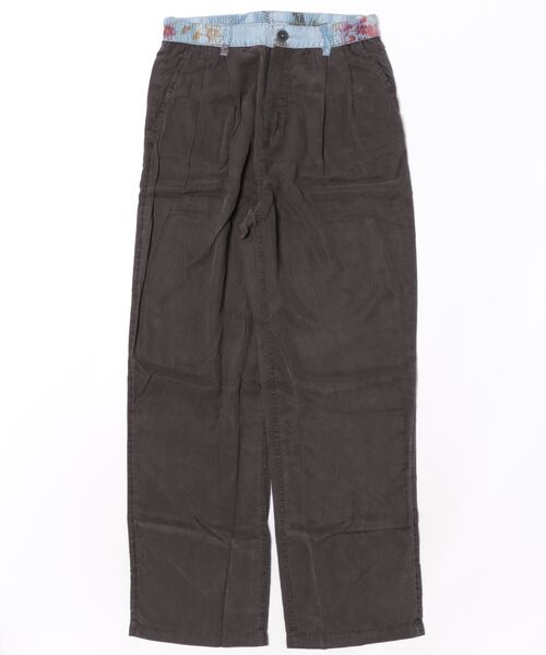 Desigual(デシグアル)の「Two-tone denim waist straight pants / ツートーンデニムウエストストレートパンツ(その他パンツ・レディース・ブラック・XS/S/M/L/XL)」の4枚目の写真