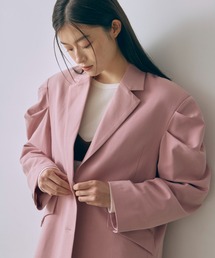 EN NEUME（エンノイム）の「Gathered Shoulder Fitted Jacket   ショルダーギャザーフィットジャケット（テーラードジャケット）」