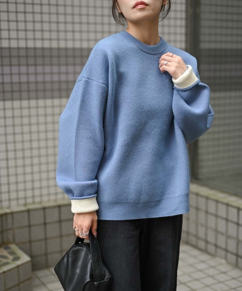 &HALF(アンドハーフ)の「袖配色クルーネックニット(洗えるニット)(ニット/セーター・レディース・グレー/ブルー/ブラック・FREE)」の3枚目の写真