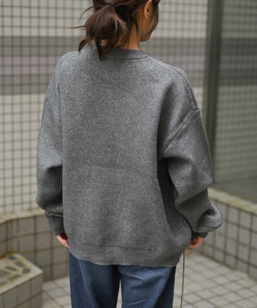 &HALF(アンドハーフ)の「袖配色クルーネックニット(洗えるニット)(ニット/セーター・レディース・グレー/ブルー/ブラック・FREE)」の7枚目の写真