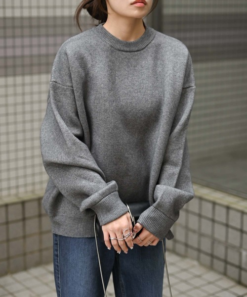 &HALF(アンドハーフ)の「袖配色クルーネックニット(洗えるニット)(ニット/セーター・レディース・グレー/ブルー/ブラック・FREE)」の8枚目の写真