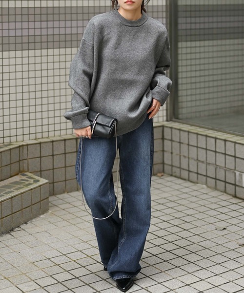 &HALF(アンドハーフ)の「袖配色クルーネックニット(洗えるニット)(ニット/セーター・レディース・グレー/ブルー/ブラック・FREE)」の12枚目の写真