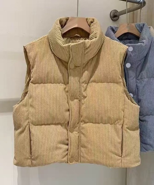 AMAJI(アマジ)の「コーデュロイ 中綿ベスト(ベスト・レディース・ライトブルー/ブラック/ベージュ/ライトピンク/イエロー・SMALL/MEDIUM/LARGE/X-LARGE)」の6枚目の写真