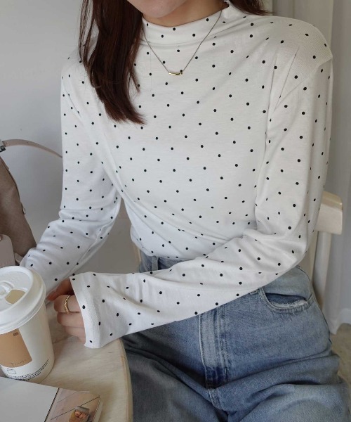 CORNERS(コーナーズ)の「ドット柄プチハイネックトップス(Tシャツ/カットソー・レディース・ブラウン/グレー/チャコールグレー/ホワイト・M)」の15枚目の写真